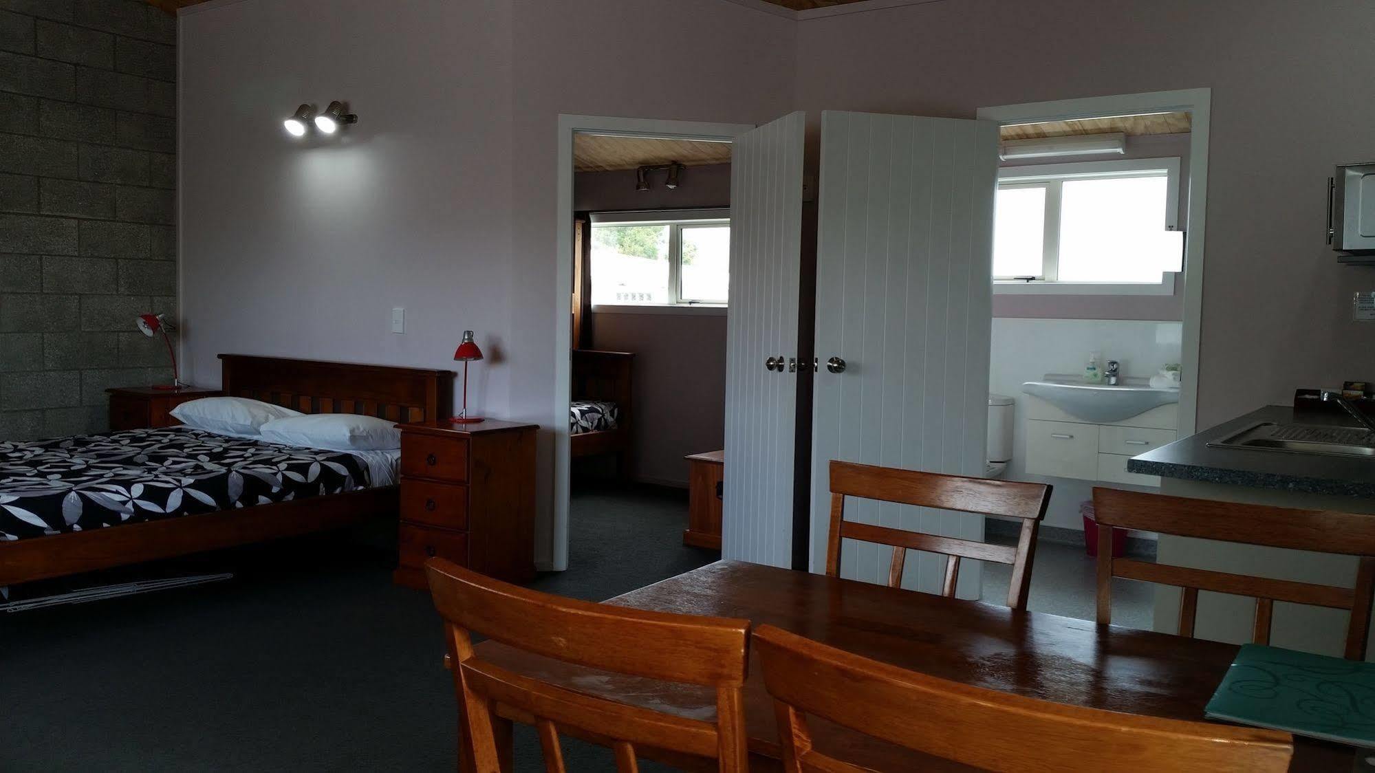 Abbey Court Motel Coromandel Екстериор снимка